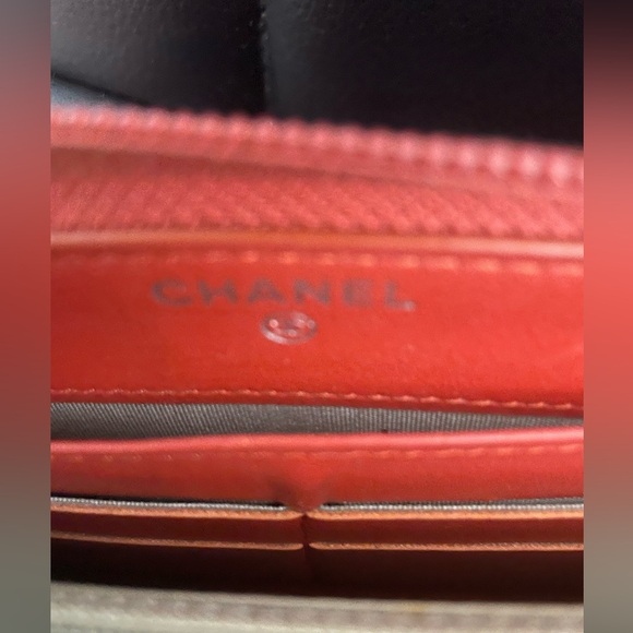 CHANEL CC Logo Caviar Skin Zip Around Long Wallet - Picture 10 of 13